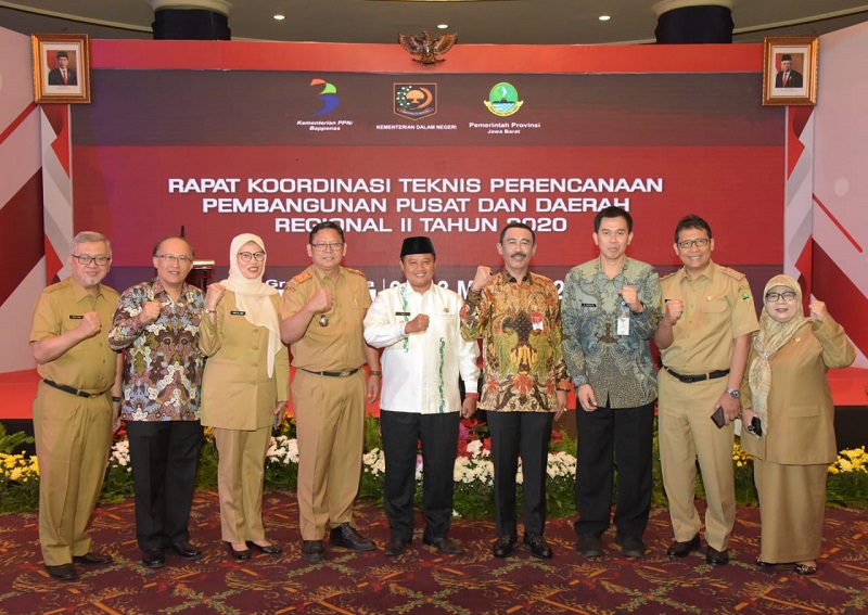 Sekjen Kemendagri Sebut IPM Jabar Tinggi