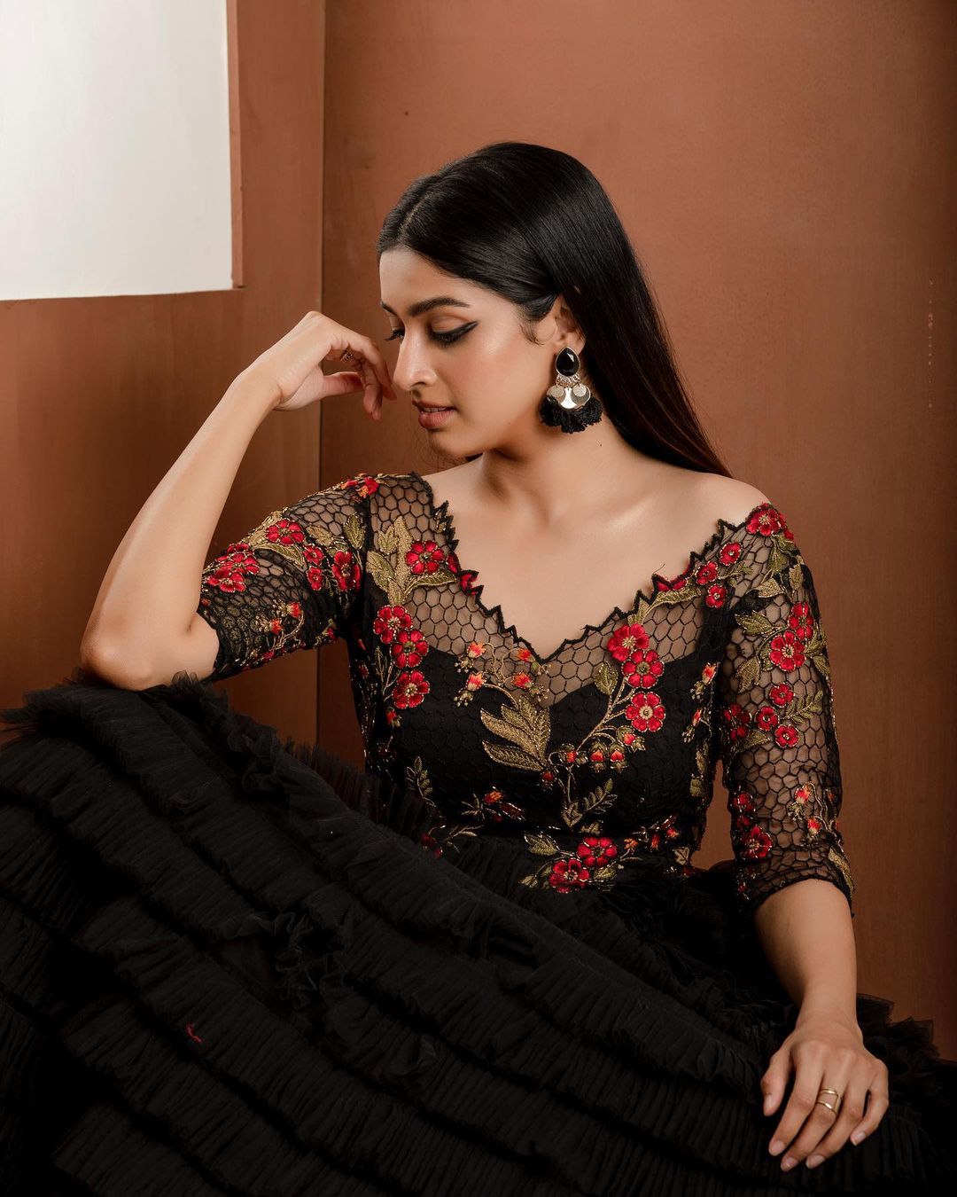 Actress Tanya Ravichandran Latest Photoshoot pics,Tanya Ravichandran Latest Photoshoot ,Tanya Ravichandran Photoshoot photos 2021, Tanya 2021