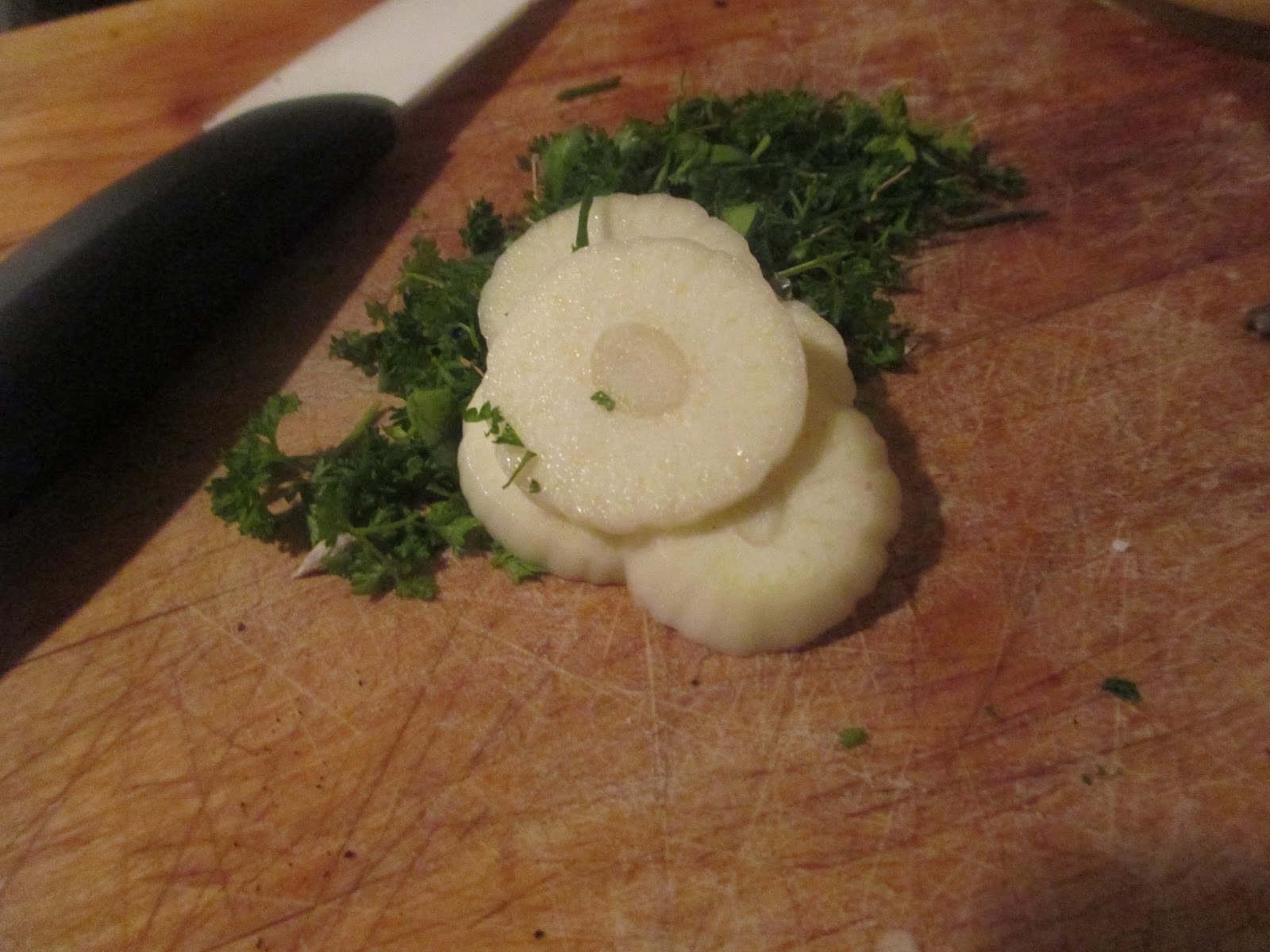 Kräuterbutter aus Sahne – selbst gerührt – glatzkoch.de