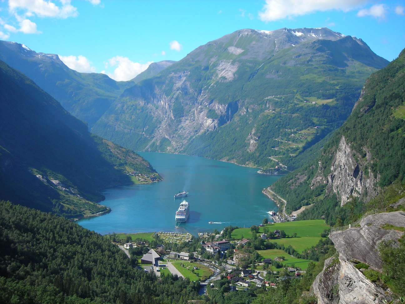 tourist attractions in geiranger norway