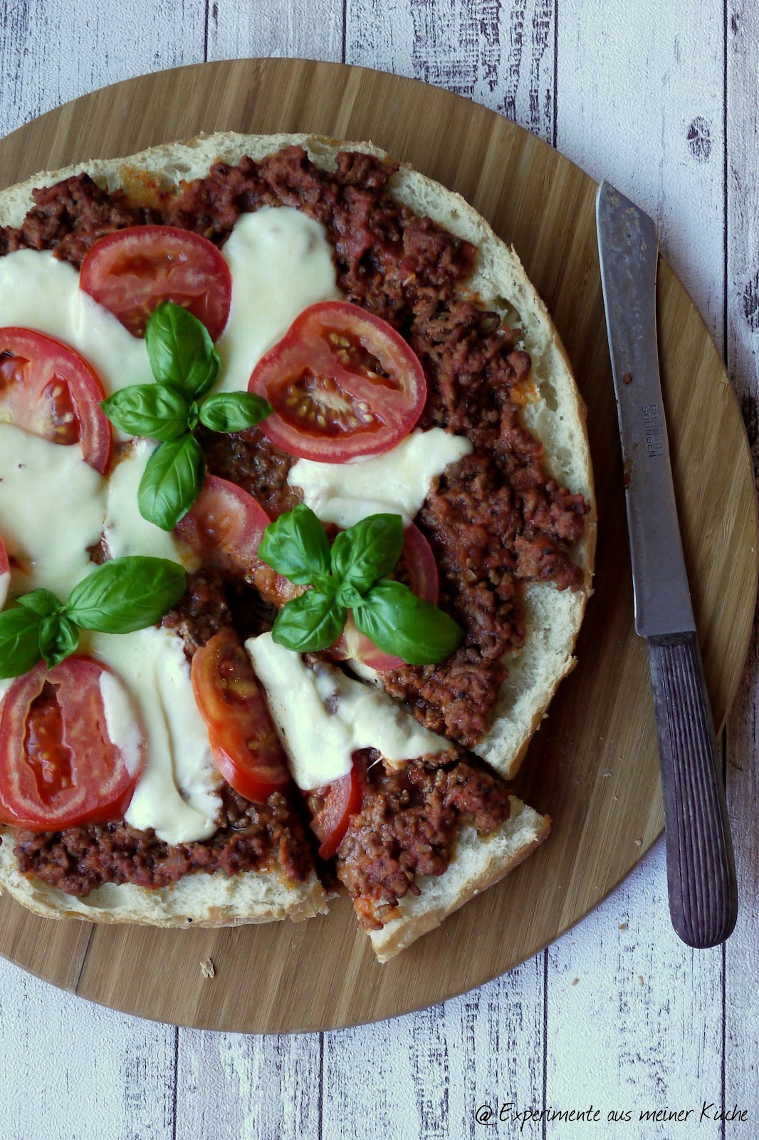 Experimente aus meiner Küche: Bolognese-Fladenbrot-Pizza
