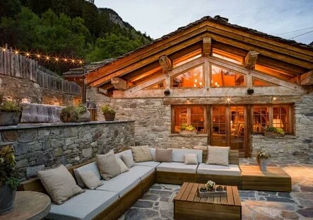 chalet style house