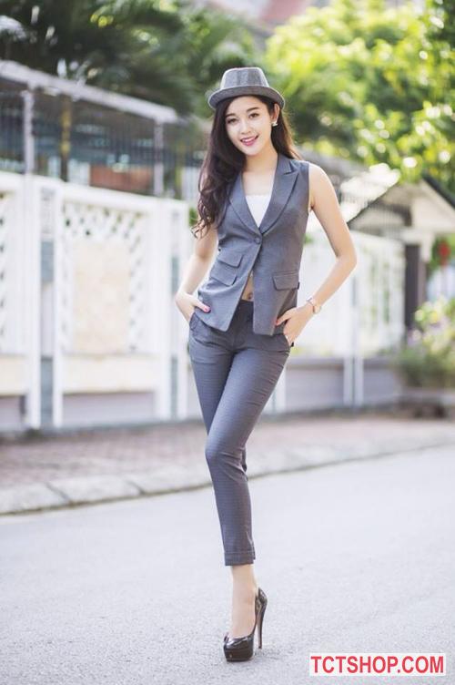 Cùng người đẹp showbiz “gieo quẻ” đầu xuân