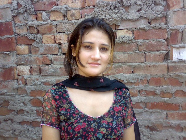 Model Picture Gallery Pakistani Hot Girl Shameful Snap