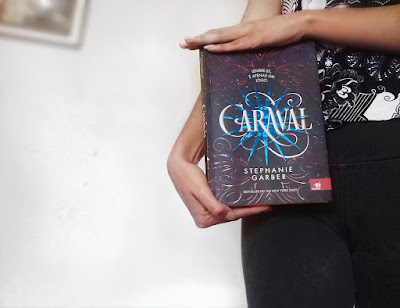 resenha de caraval , resenha de livros ,resenha literaria , resenha , livros ,sthephanie gaber , distopia,livro de fantasia 