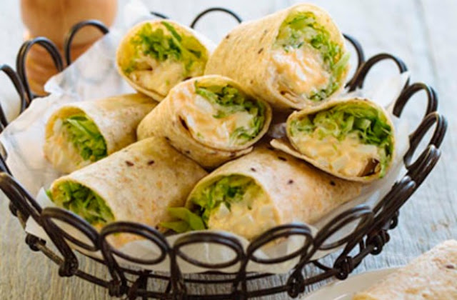 Egg Salad Spinach Wraps #healthy #lowcarb
