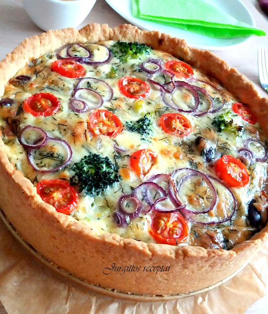 Kišas (quiche) - prancūziškas pyragas su brokoliais ir lašiša | Maistas ir Receptai | Tiksaviems.lt