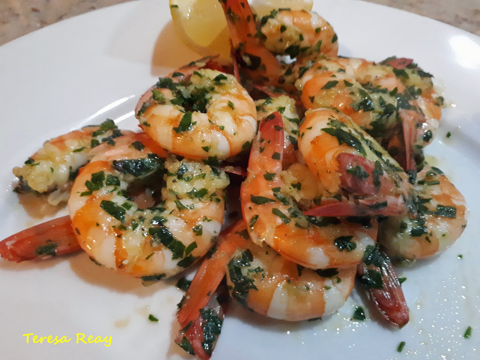 GARLIC AND PARSLEY PRAWNS