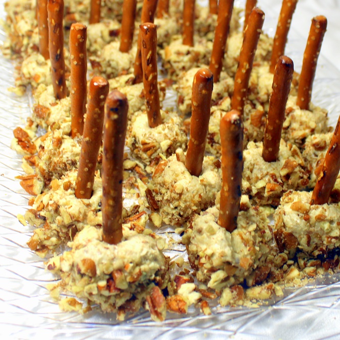 52 Ways to Cook Fig and Goat Cheese mini Cheese Balls