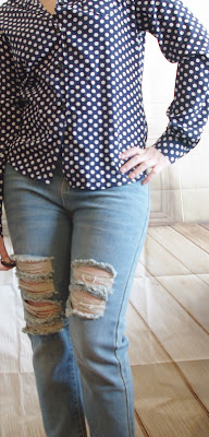 How to style a Boyfriend Jeans: Dots Blouse