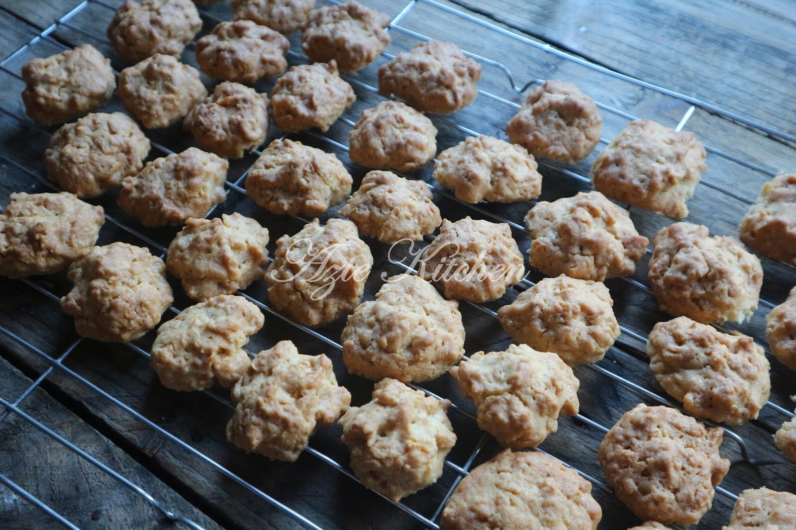 Biskut Cornflakes Rangup Dan Sedap Buat Hidangan Raya Azie Kitchen