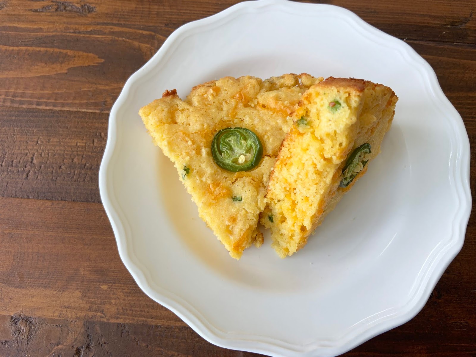 Jalapeno Cheddar Skillet Cornbread