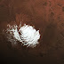 Hallan lago de agua líquida bajo el polo sur de Marte