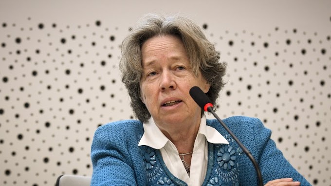  Κορωνοϊός - Λινού: «Δεν υπάρχουν μελέτες ότι ο ιός μεταδίδεται με το σάλιο, βεβαίως θα κοινωνούσα»