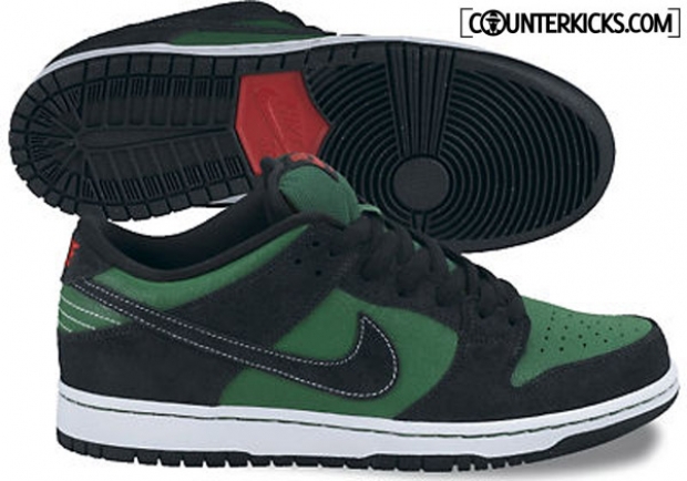 Wake'N'Lace: Nike SB Pine Green Dunk Low