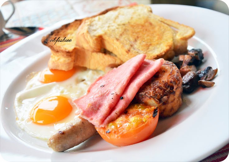 oh{FISH}iee Breakfast By The River Casa Del Rio, Melaka