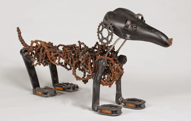 Amazing dog, cock, dragon sculptures out of waste recycled bicycle parts