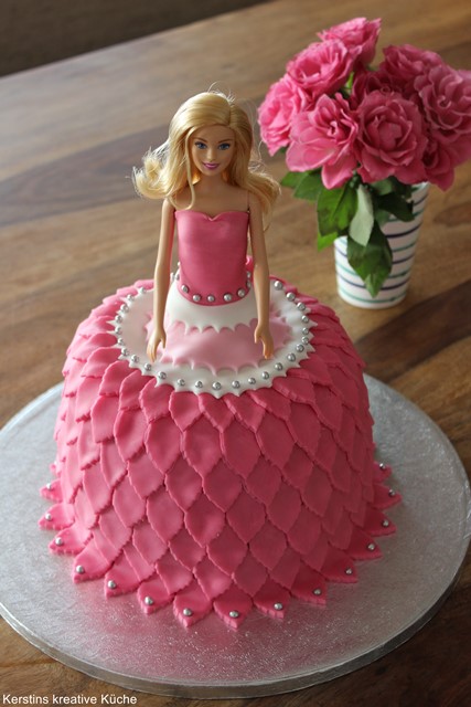 Kerstins kreative Küche: Barbie Torte