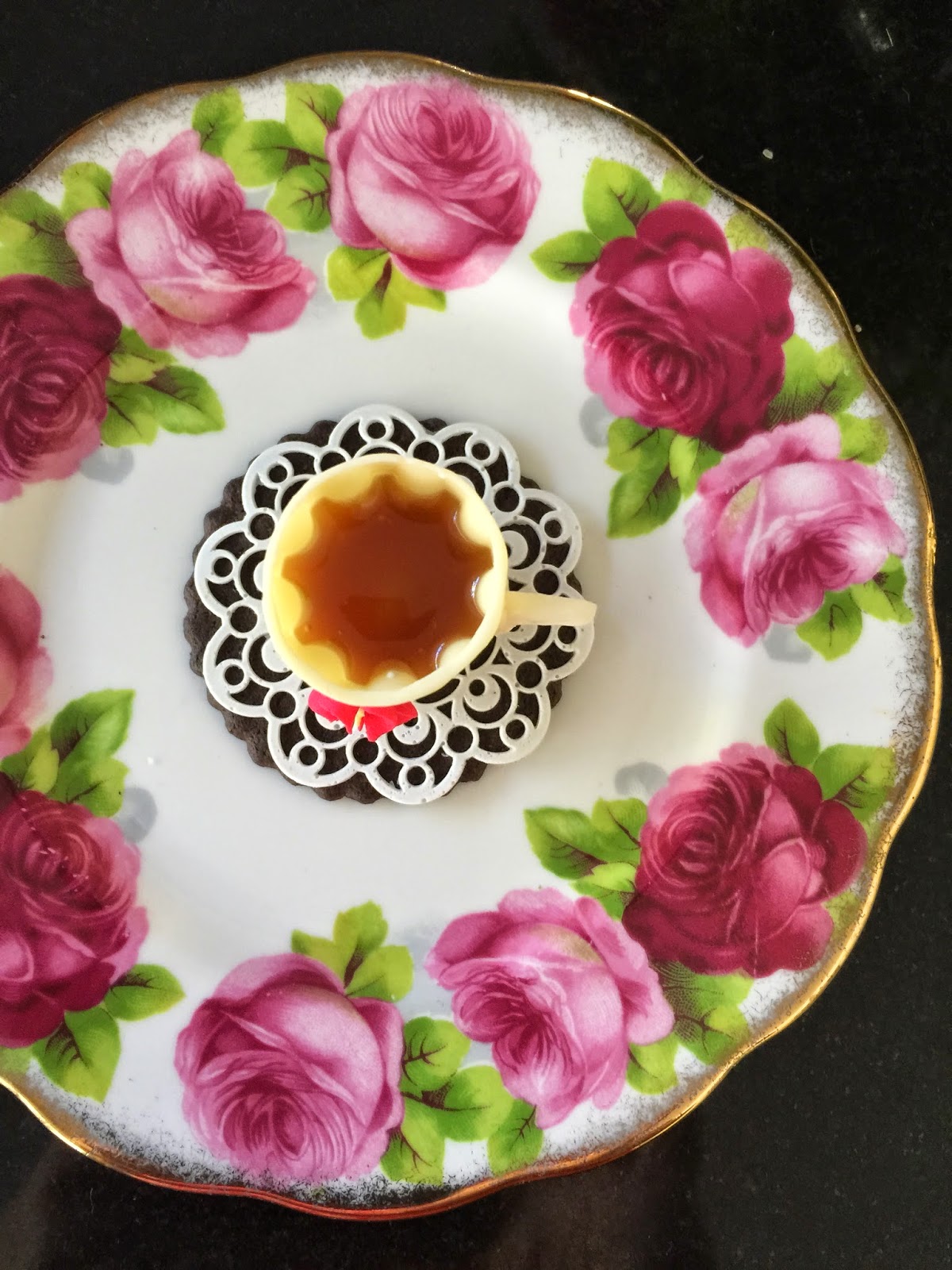 Make it Delightful! How to Make an Edible Teacup & Saucer