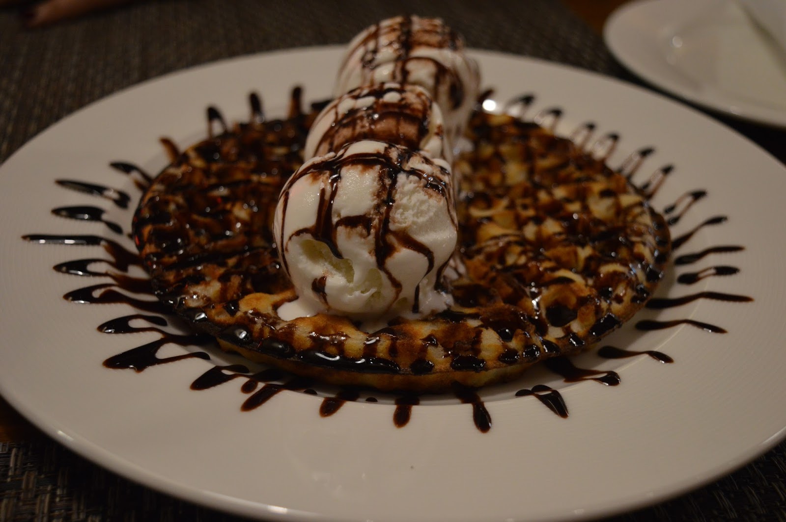 My Plate Review Coffee & Pizza date! The Coffee Shop, Saket!