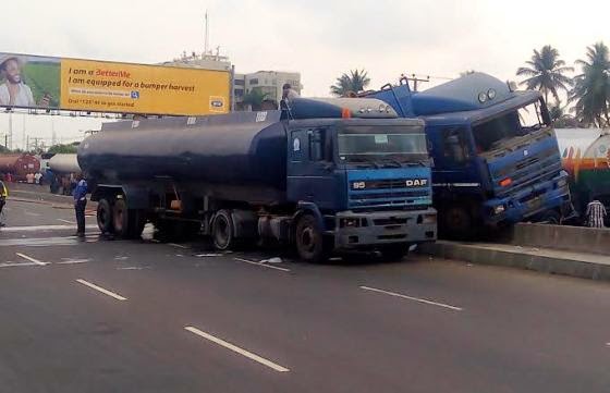 01 Photos: Tanker/trailer accident along Tincan - Mile 2