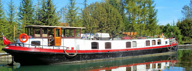 Welcome to Barging in France onboard <i>Brave Bart</i>.  All photography unless noted is the property of Barging in France. Unauthorized used is prohibited.