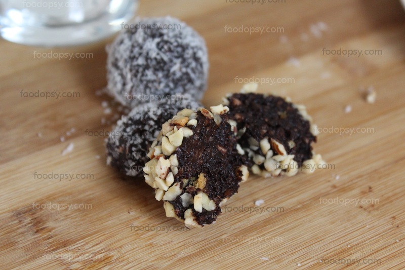 Healthy Brownie Energy Balls