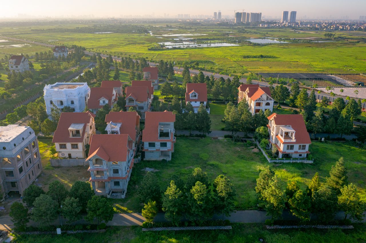 biệt thự The Phoenix Garden view đồi hoa