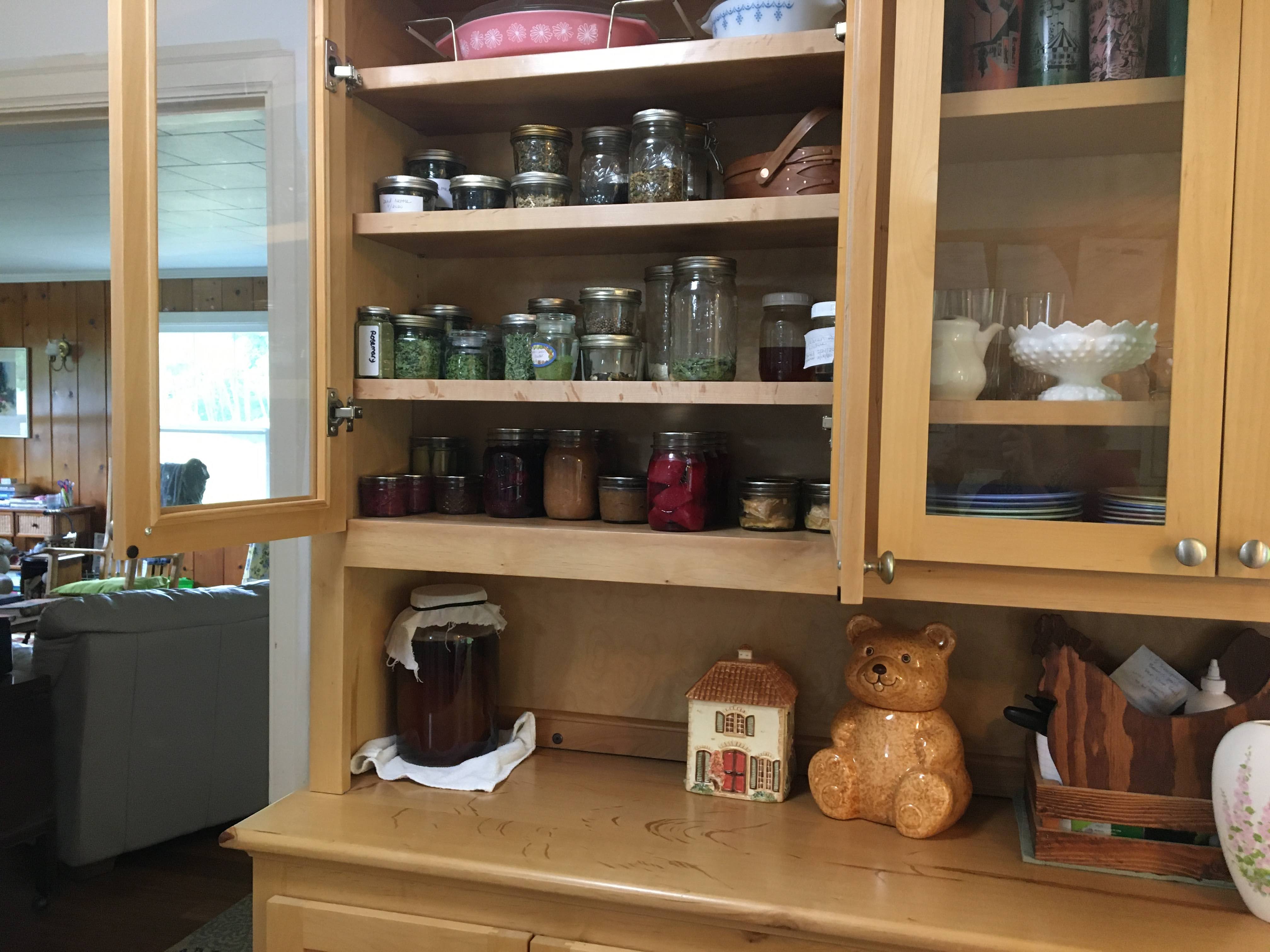 Creating a Home Herbal Apothecary