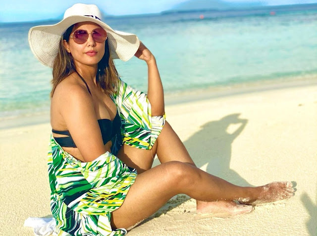 Hina Khan treats fans with stunning PHOTOS in a bikini from her vacay- newsdezire