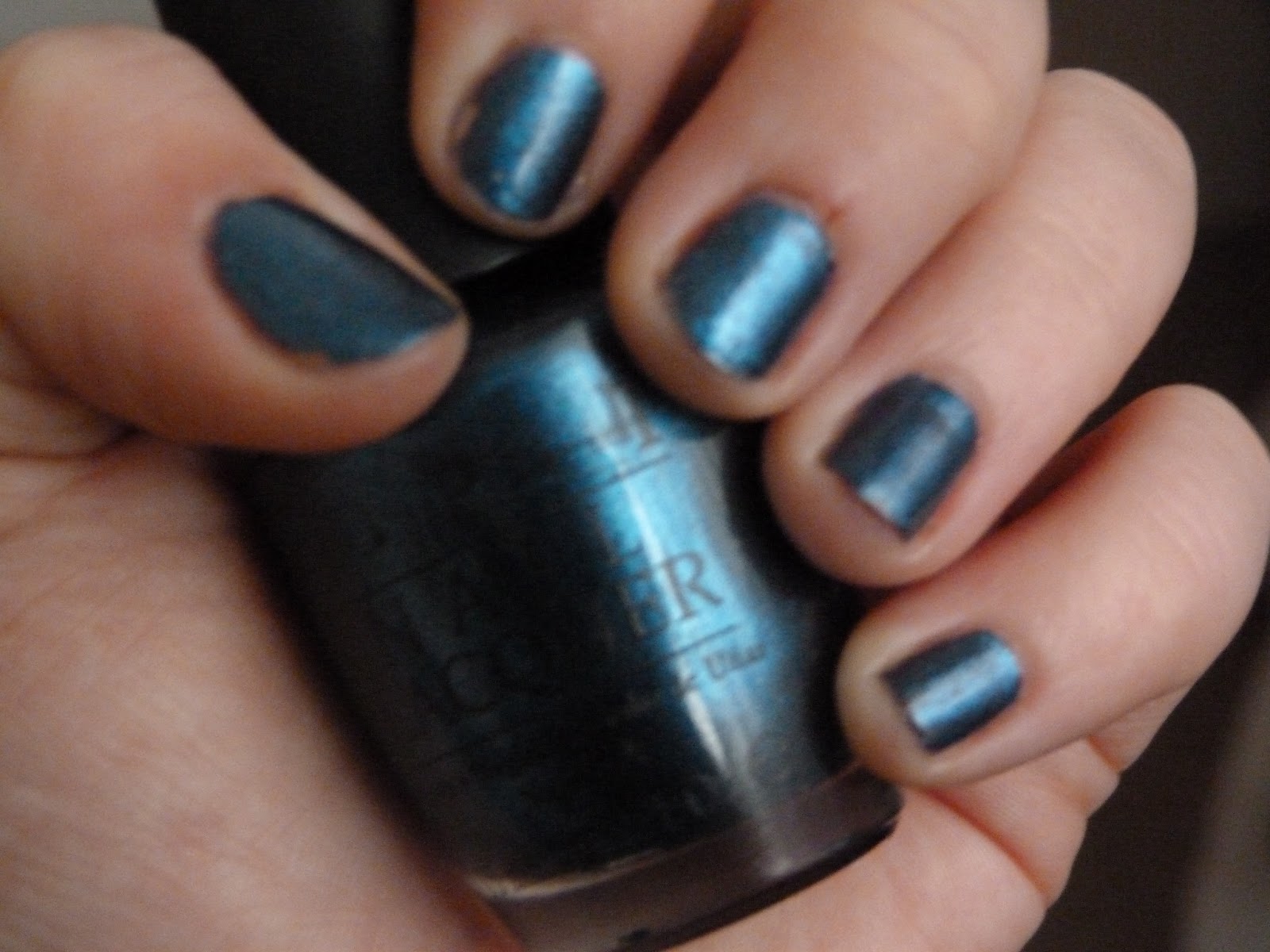 Supermartha97 OPI glitter/blue nail polish