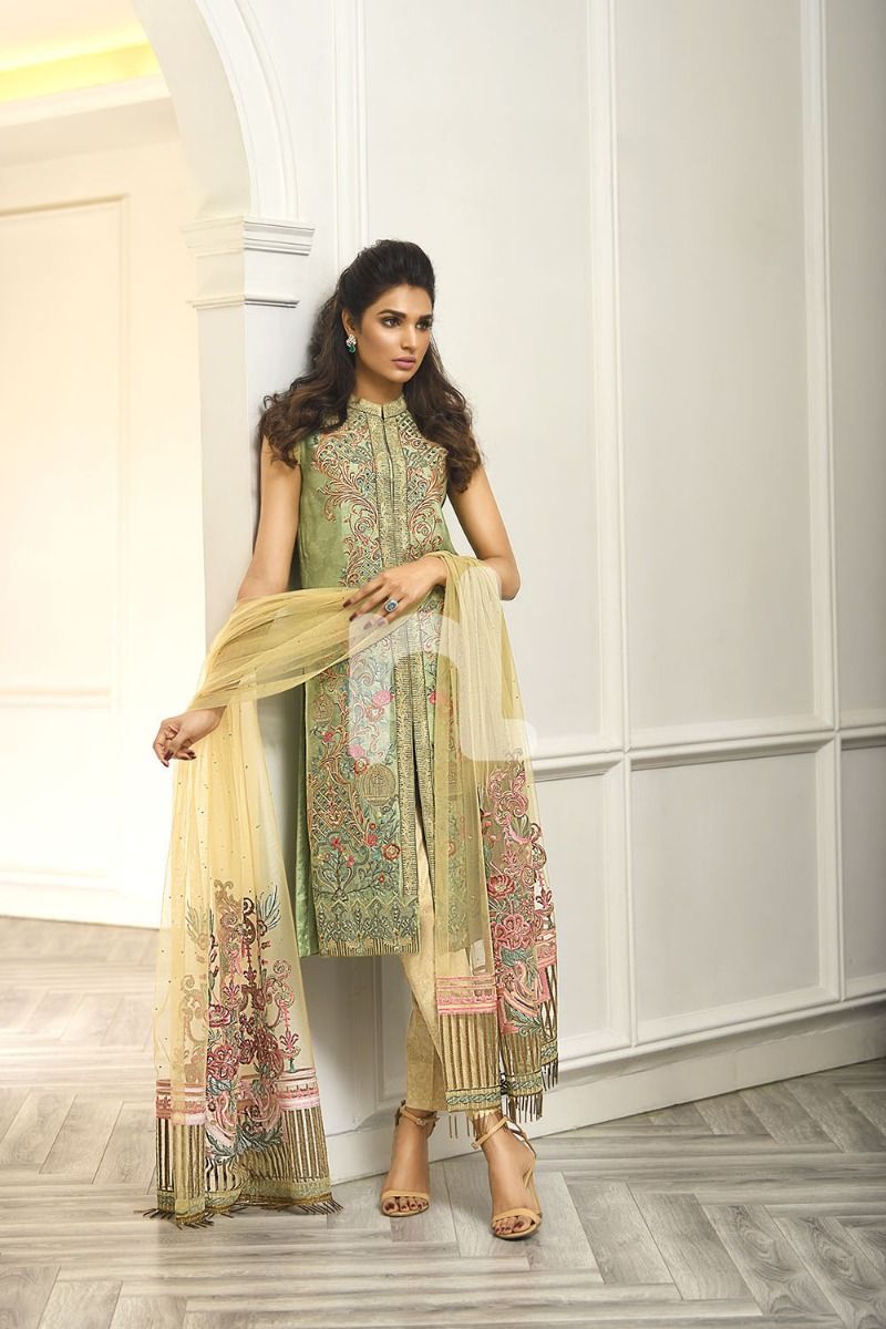 Nishat Linen Summer Collection 2023 Sale on Lawn Dresses With Price