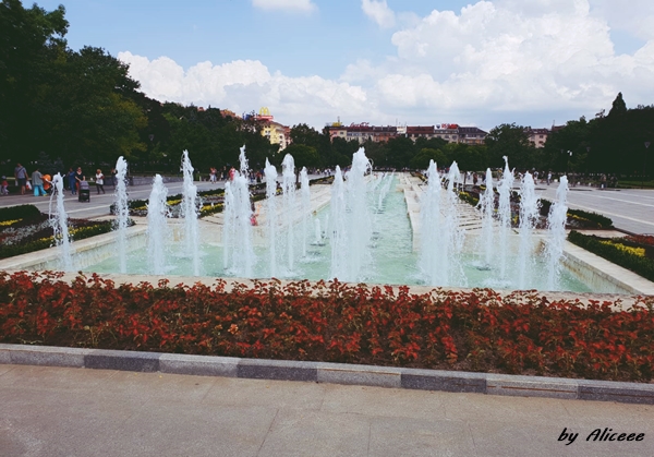 Palatul-de-cultura-Sofia-Bulgaria