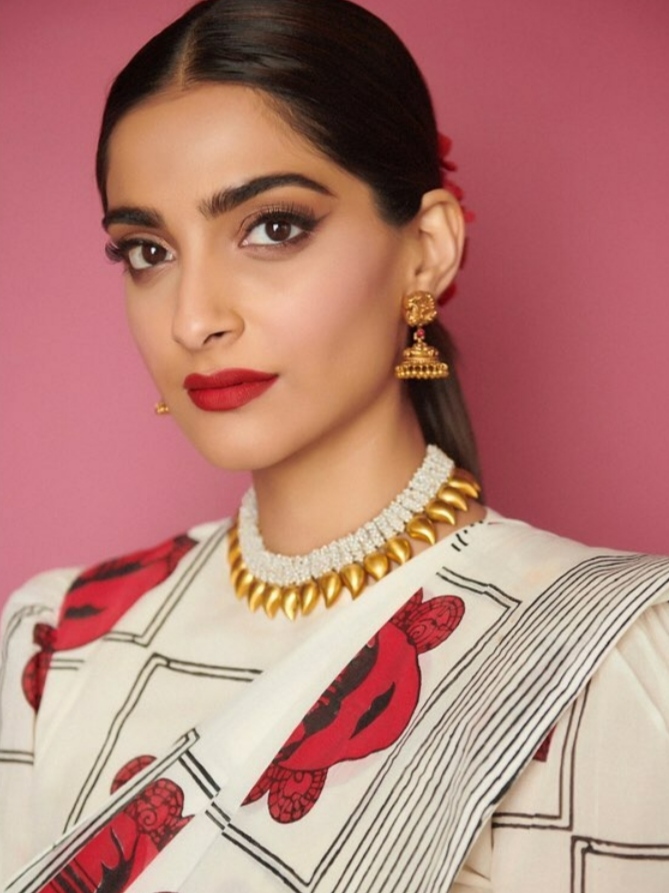 Sonam kapoor - Celebrity jewellery designs