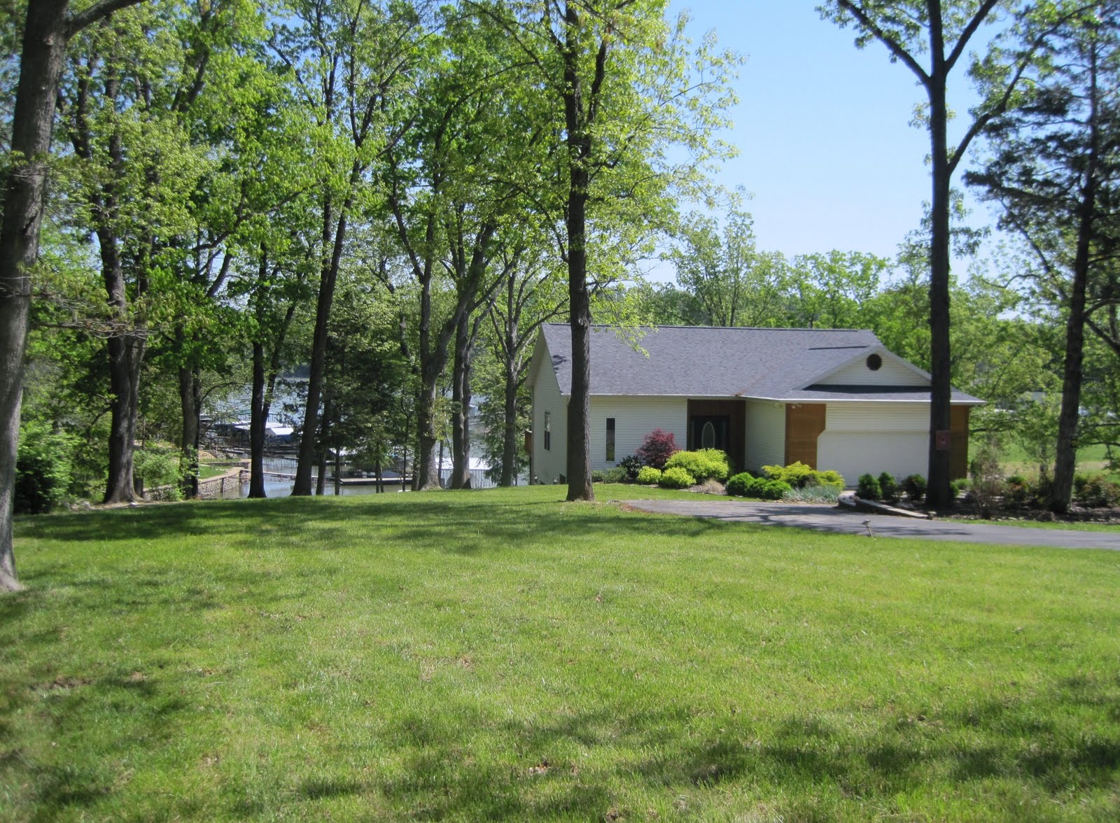 Associated Brokers Lake of the Ozarks Real Estate Beautiful