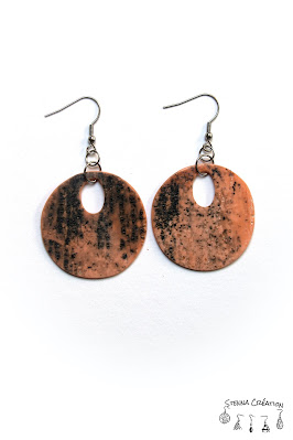 Boucles oreilles pâte polymère orange encre noire Stenna Création Fimo