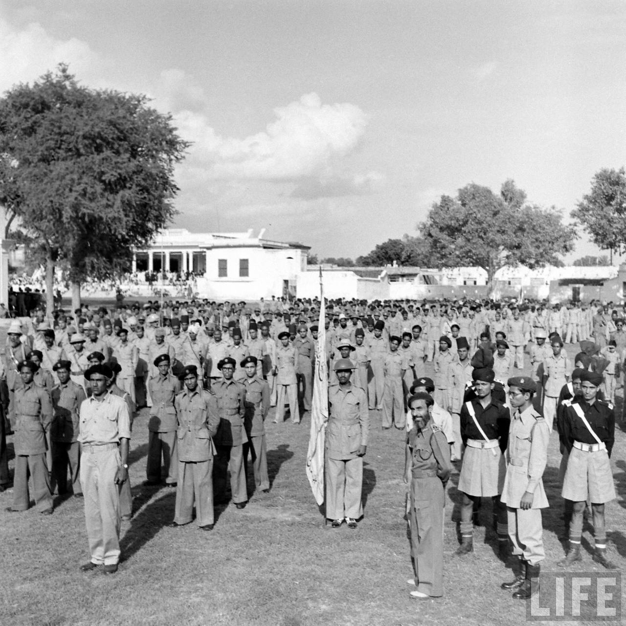 Razakars, a private militia organized by Qasim Razvi to support the rule of Nizam Mir Osman Ali Khan | Operation Polo | Hyderabad Police Action | Annexation of Hyderabad, Hyderabad (Deccan), Telangana, India | Rare & Old Vintage Photos of Operation Polo, Hyderabad (Deccan), Telangana, India (1948)