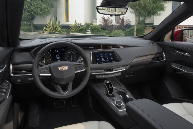 2022 Cadillac XT4 Review