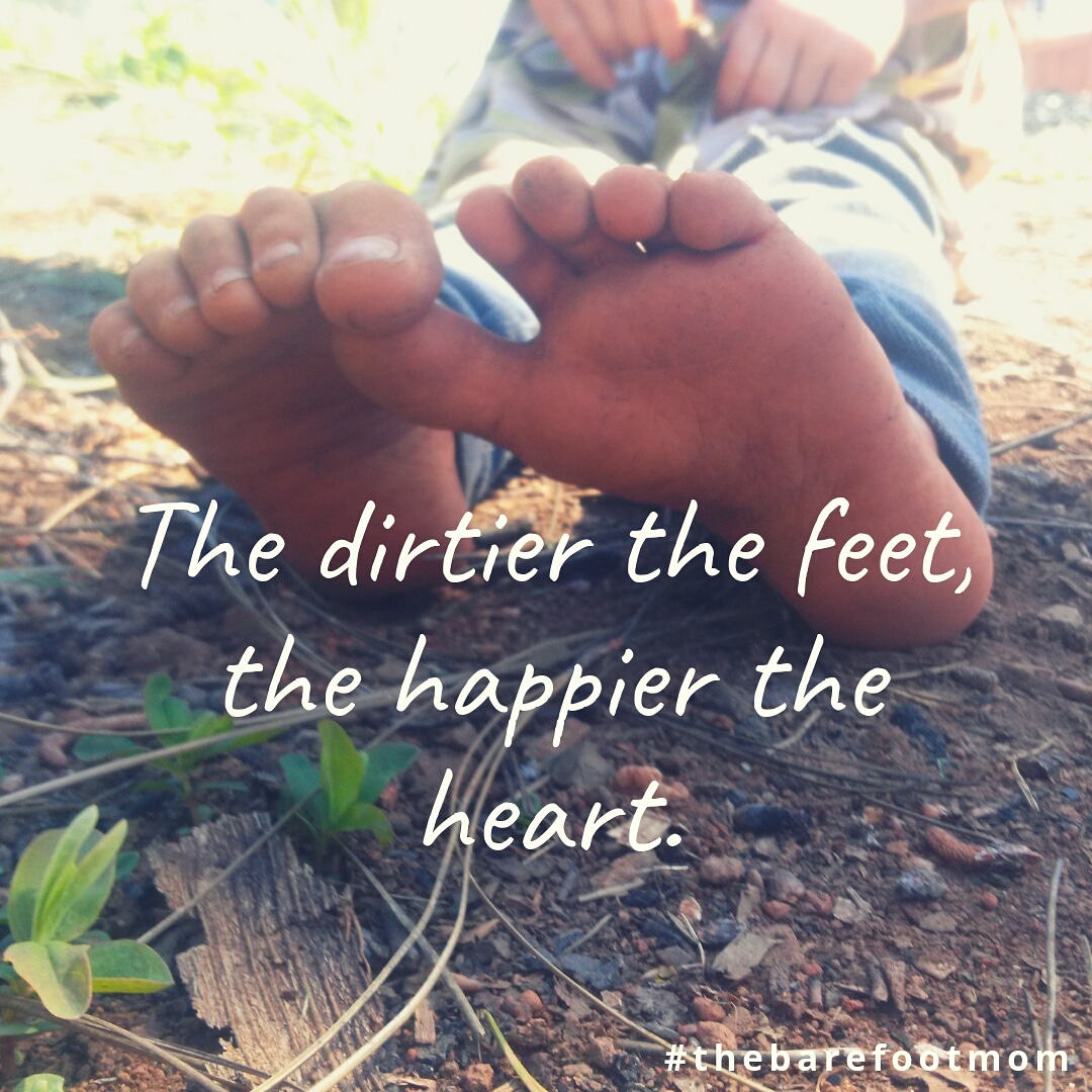 5 Reasons To Let Your Kids Go Barefoot