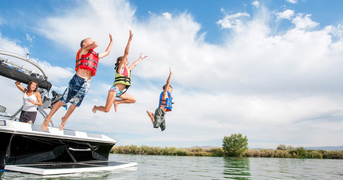 Tips To Avoid Boating Accidents And Injuries