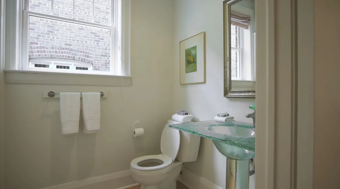 30 Photos vs. 35 Glengrove Ave W, Toronto Interior Design Luxury Home Tour