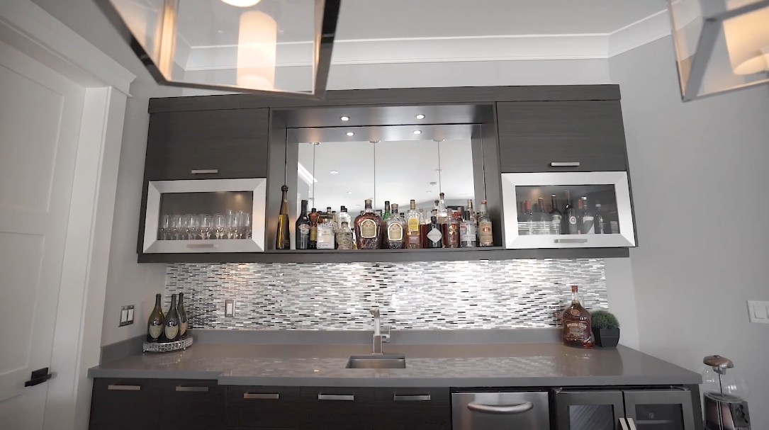 57 Interior Design Photos vs. 319 184 St, Surrey, BC Luxury Home Tour