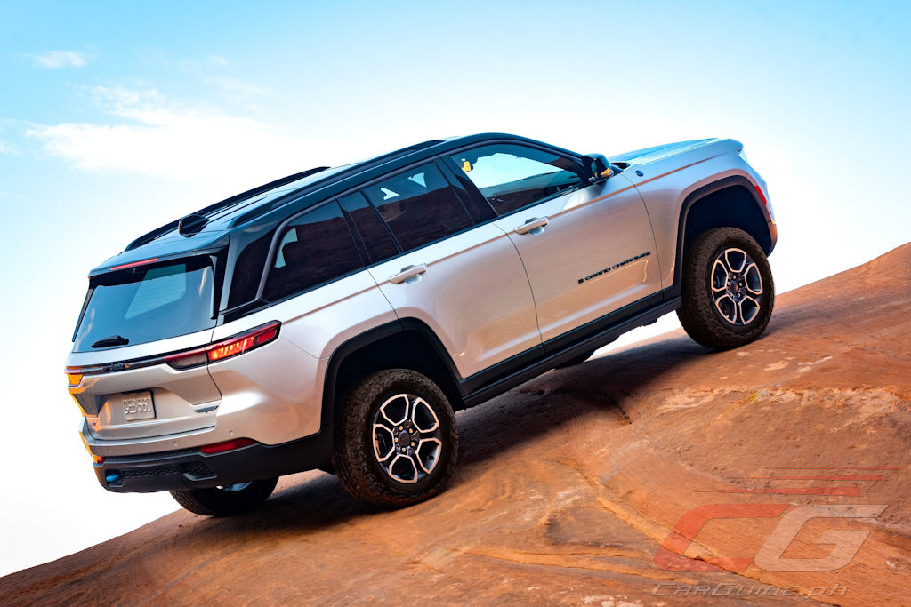 Jeep Electrifies AllNew 2022 Grand Cherokee SUV CarGuide.PH