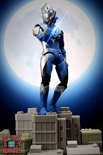 SH Figuarts Ultraman Fuma 02