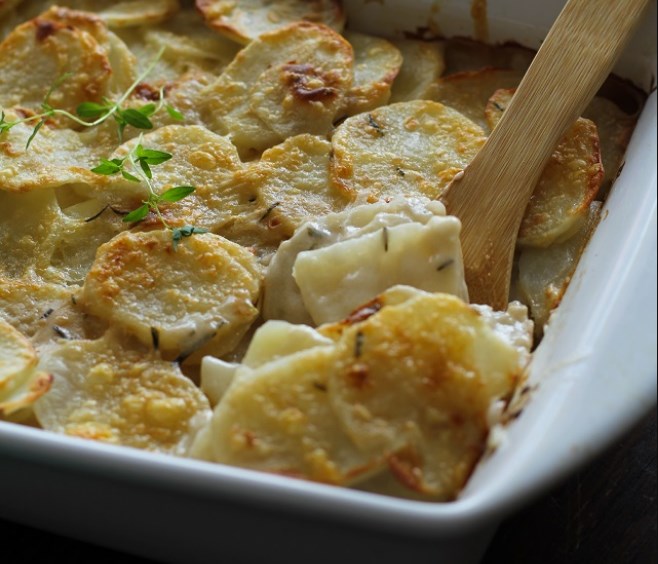 Dairy Free Herbed Scalloped Potatoes #vegan #healthy