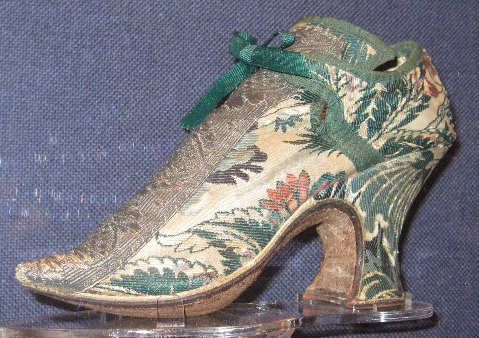 enkelt Grundlægger Muligt Two Nerdy History Girls: Shoes of Silk, Shoes of Earthenware: c. 1730