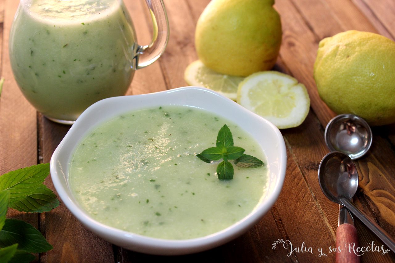 JULIA Y SUS RECETAS Gazpacho de melón con limón y menta fresca