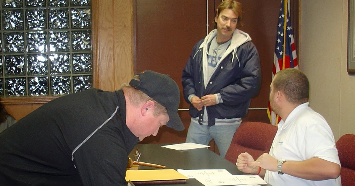 Port Allegany Online Kio signs contract with Borough