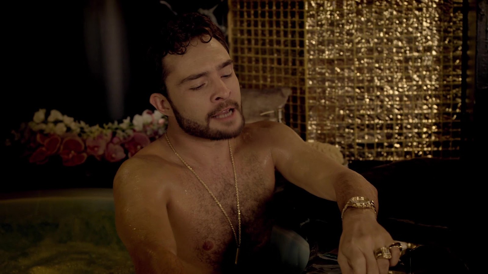 Ed Westwick shirtless in Snatch 1-03 "Going In Heavy" .