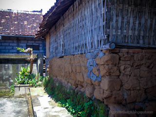 Ancient Balinese House Building Construction With Walls Using Clay And Woven Bamboo, Ringdikit Village, North Bali, Indonesia
